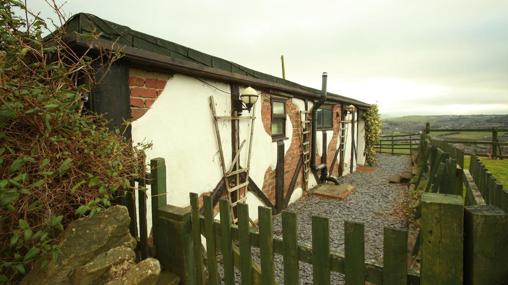The Edge Accommodation Huddersfield Exterior foto